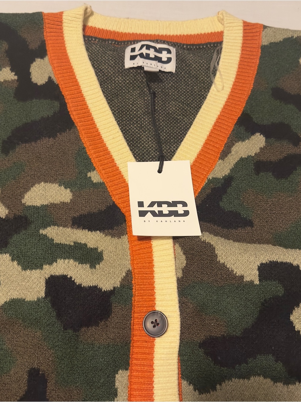 NWT KBB by Kahlana Camo Cardigan Sweater Medium Orange Trim Button Front Size M